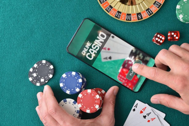 Hand showdown with final domino tiles revealed
